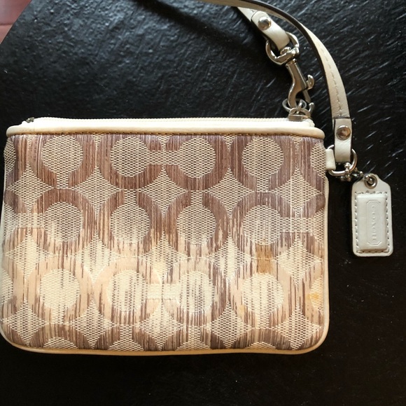 Coach wristlet - Picture 2 of 3